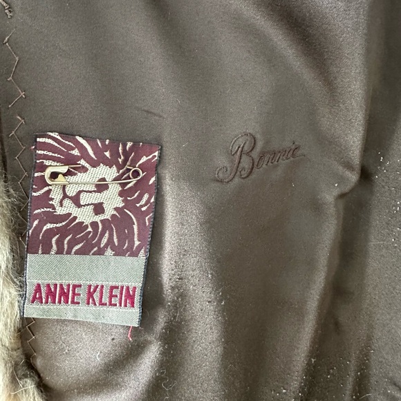 Authentic fur coat - Picture 13 of 14